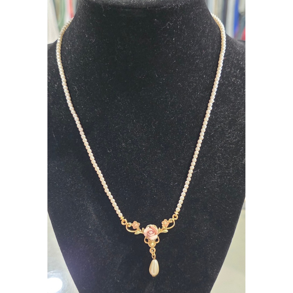 1928 Jewelry Co Faux Pearl Necklace Pink Porcelain Rose Floral Gold Tone 18 Inch